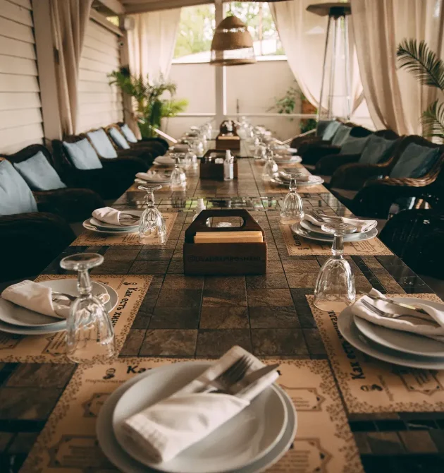 tablescapes-T744RK7